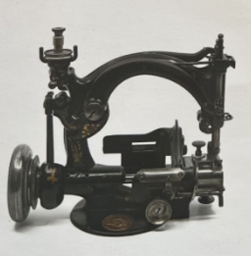 Strohnähmaschine